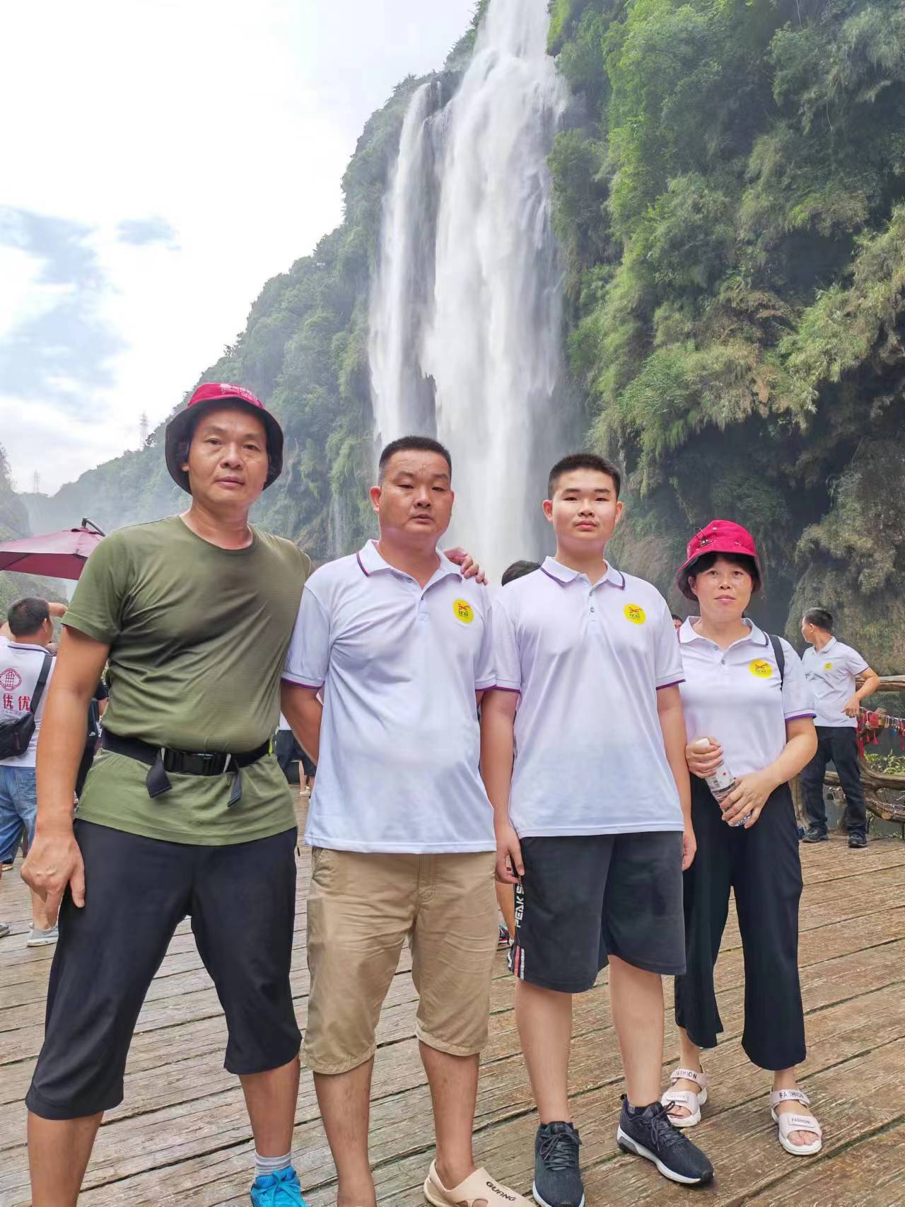 11 與美景相約，與家人同行