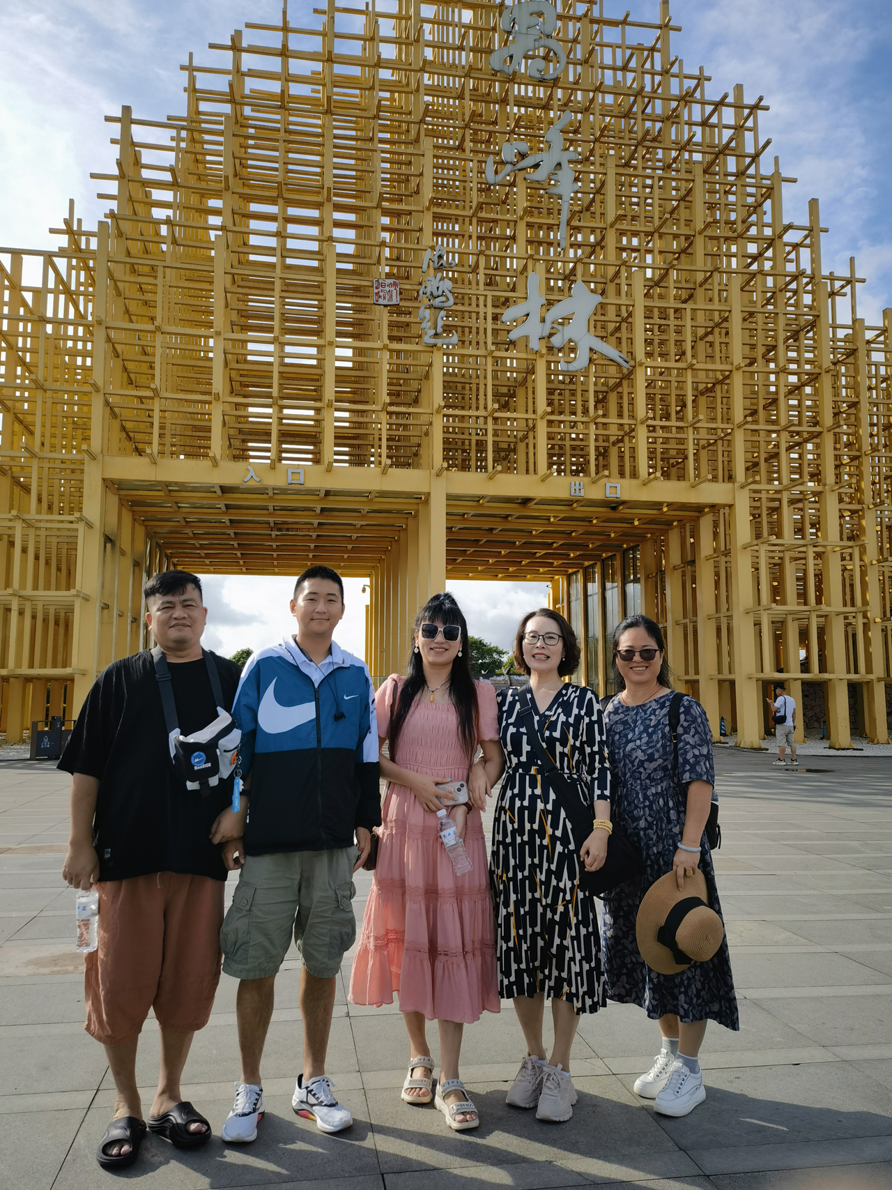 18 顏值和美景在線(xiàn)的一天