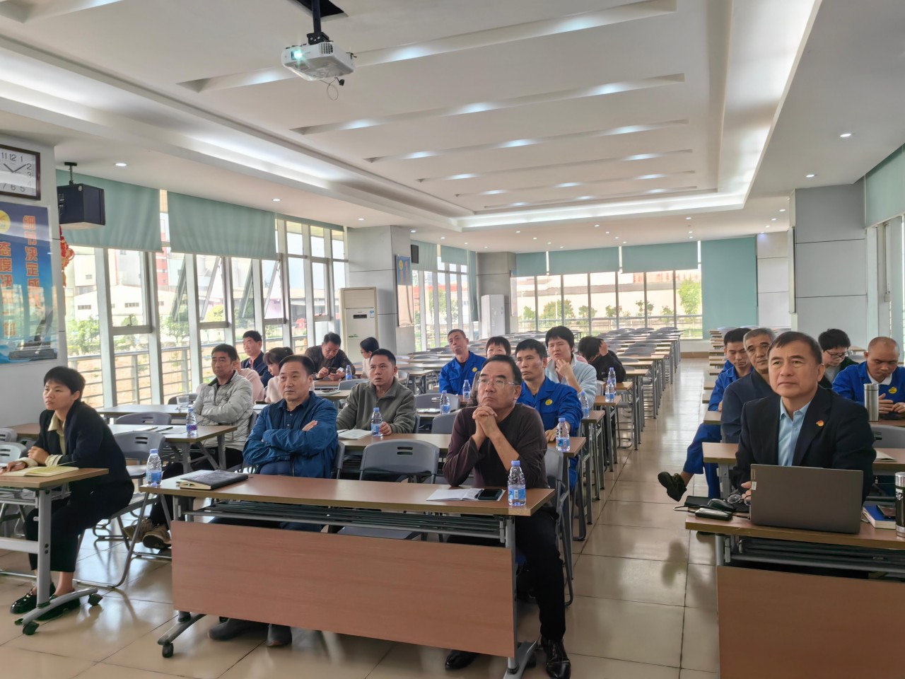 01 精細(xì)化項目2月份開展情況進(jìn)行小結(jié)與培訓(xùn)